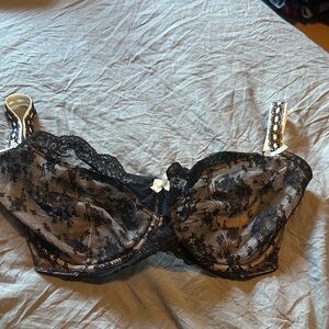 Paramour Black and Cream Lace Bra